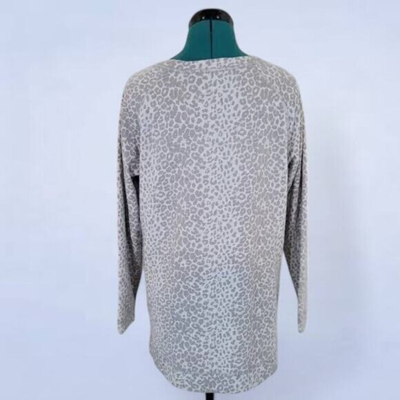 Stella & Dot Muted Gray Leopard Side Zip Insanely Soft Sweater - Size Medium - Picture 4 of 10